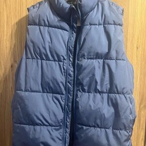 Old Navy Boy’s Blue  Puffer Vest very good condition